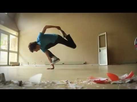 Yoga Breakdancing : Yoga  : Video